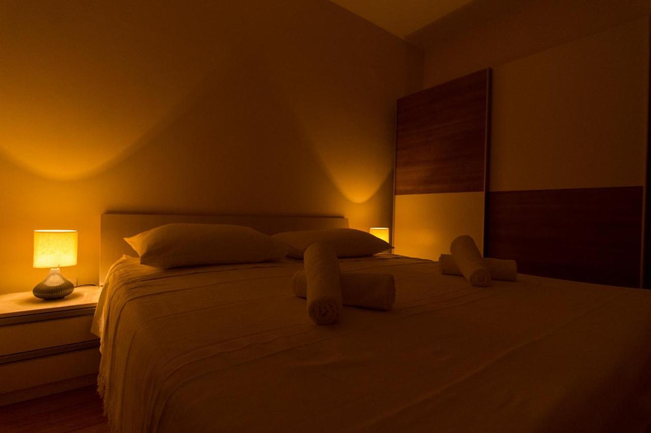 Villa Relax - Beautiful Apartment With Heated Saltwater Pool & Jacuzzi Каштела Экстерьер фото